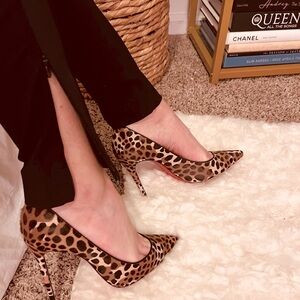 Beautiful “Kate” Christian Louboutin leopard print heels size 6.5